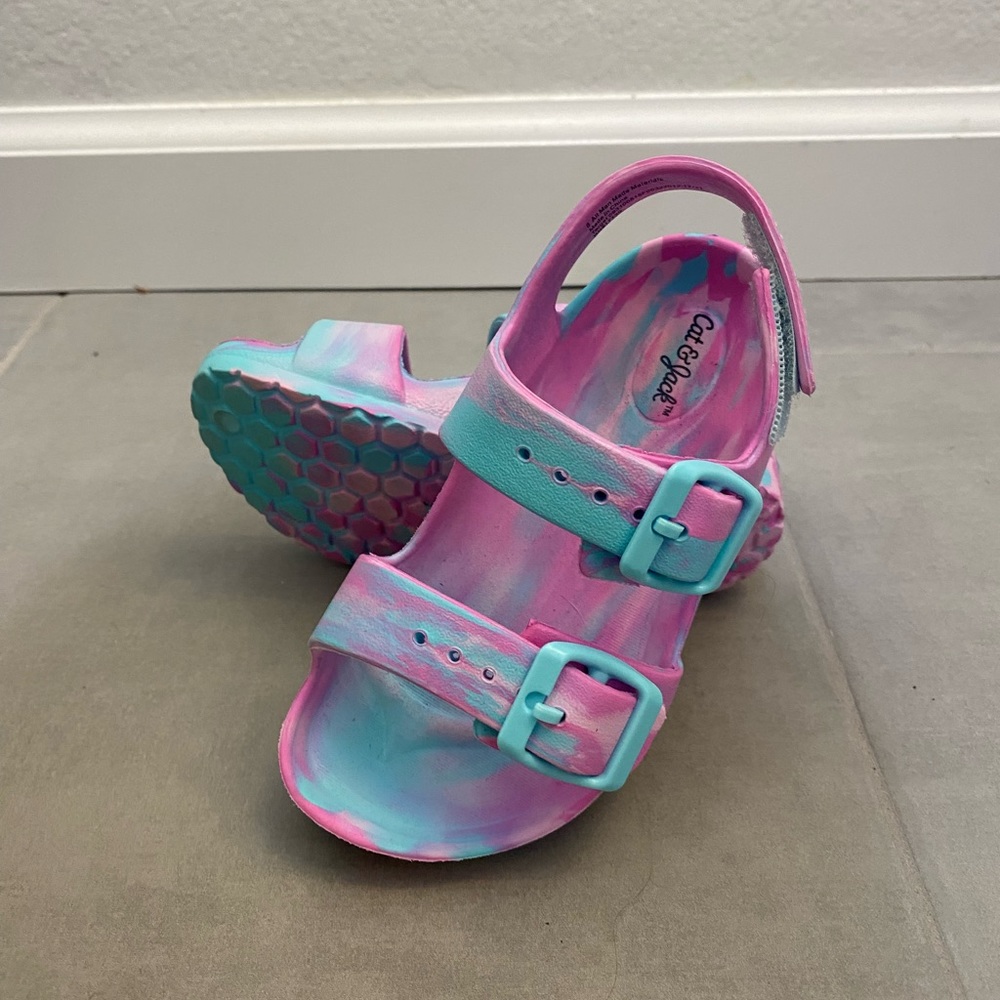 Cat & Jack toddler sandals size 8